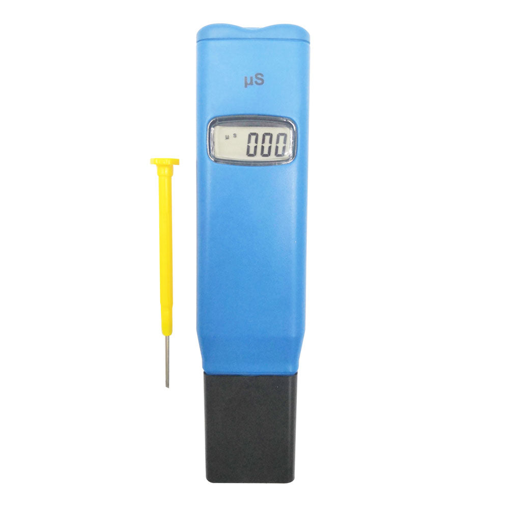 Aqua Zoom Hanna TDS water testing meter with large LCD display, measuring water quality, pH, and conductivity for accurate testing.