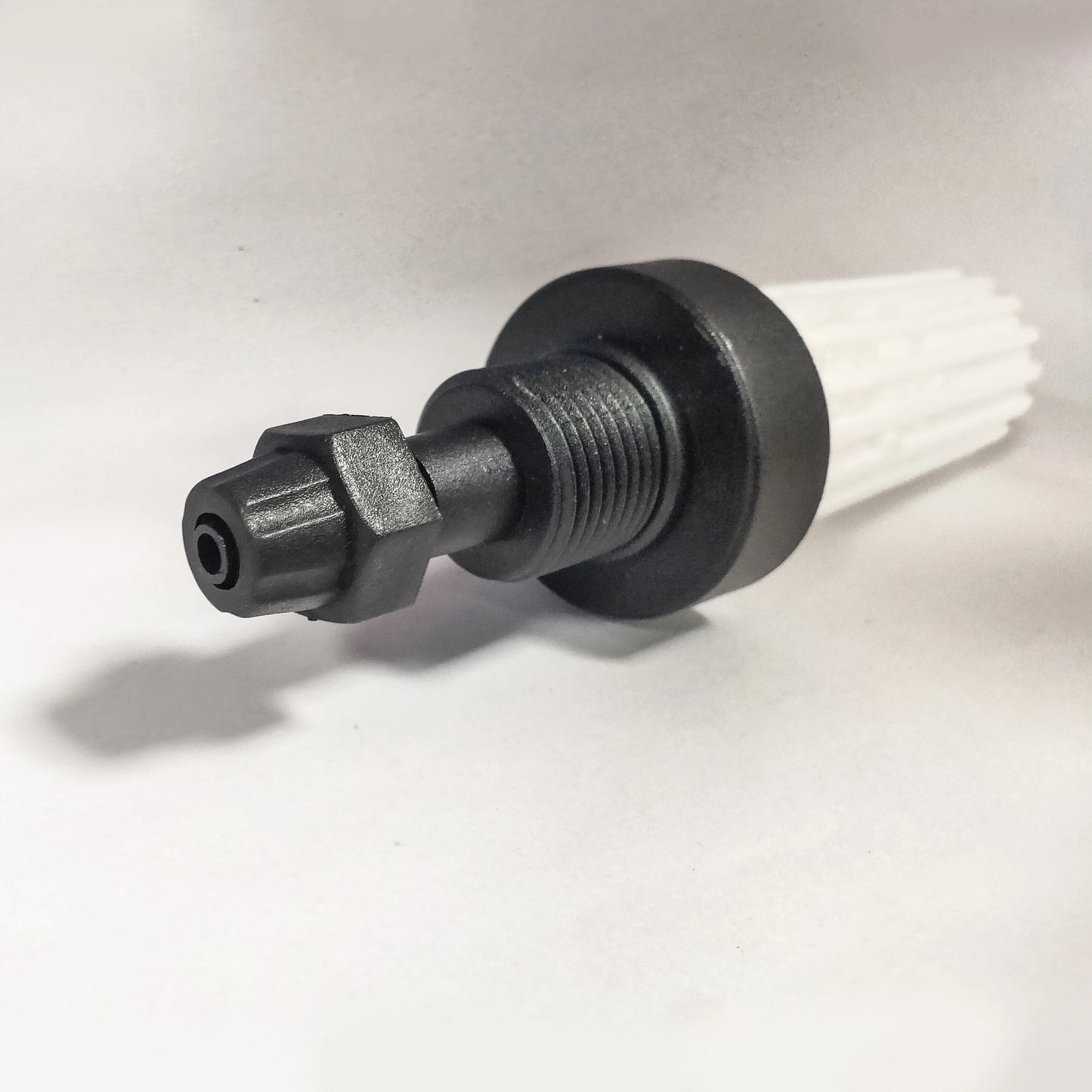 Aqua Zoom aquarium water pump accessory PP foot valve, bottom filter for metering and diaphragm dosing pumps.