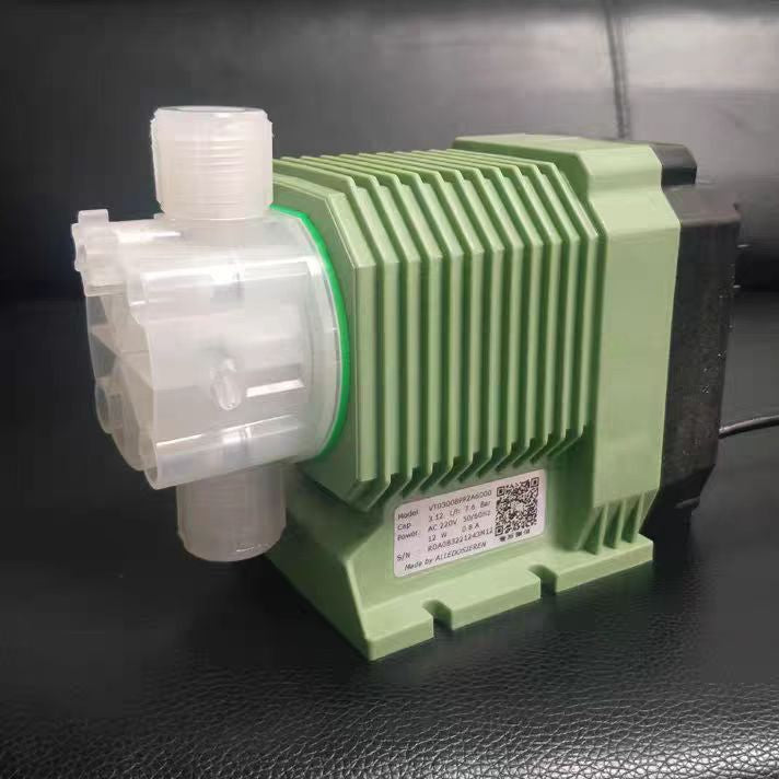 Aqua Zoom 20 LPH electromagnetic diaphragm dosing pump for chemical water treatment, water filter accessories, and industrial applications.
