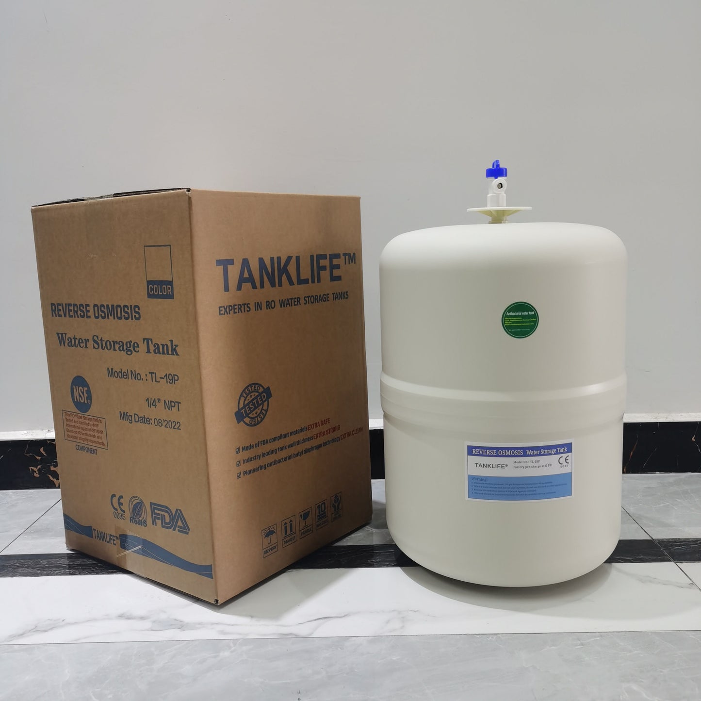 Aqua Zoom 5.0G plastic steel RO water tank, 3-layer composite, rust-free pressure tank, designed for water filter systems.