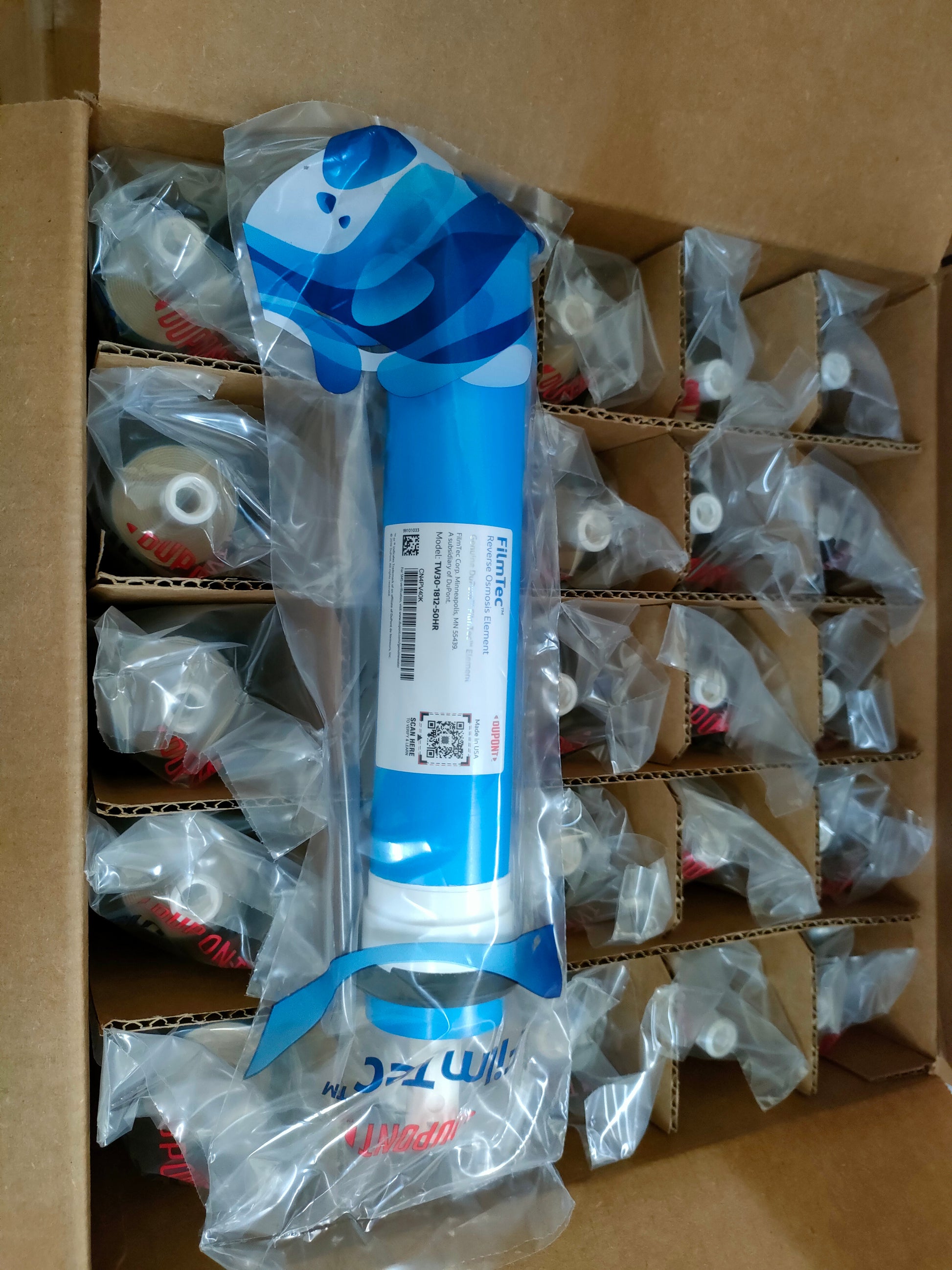 Aqua Zoom Original Dow Filmtec 100 GPD RO membrane for water purifier, showing the reverse osmosis membrane in a clear view.