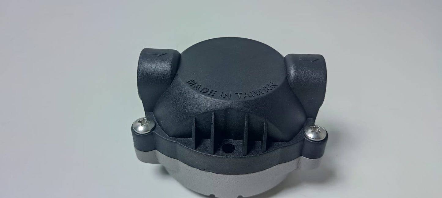 Aqua Zoom domestic RO pump head for water filters, high-performance Taiwan-made, compact and efficient water filtration accessory.
