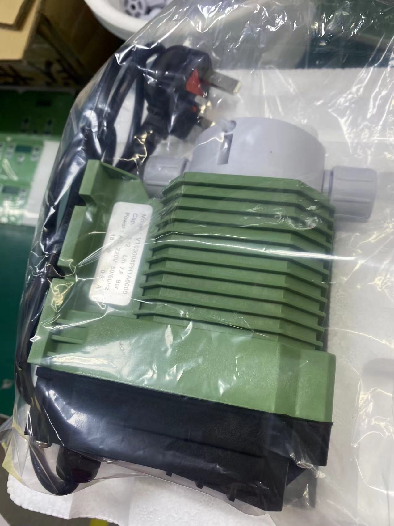 Aqua Zoom 20 LPH electromagnetic diaphragm dosing pump for chemical water treatment and RO plant applications.
