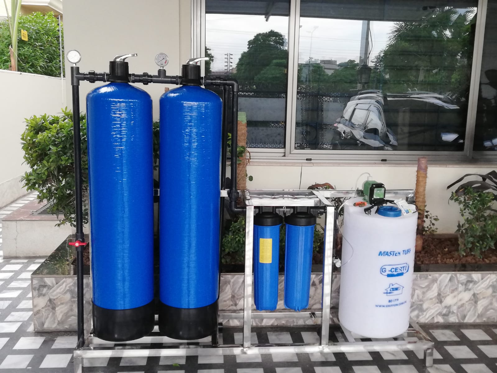 Aqua Zoom whole house water softener system with filters, scale remover, and hardness controller for clean, soft home water.