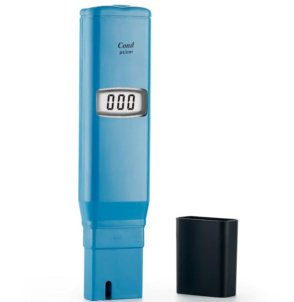 Aqua Zoom Hanna TDS water testing meter with large LCD display, used for measuring water pH and conductivity levels.